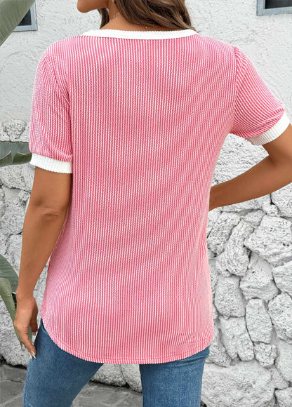 Hanna™ - Rosa T-shirt med Delad Halslinning