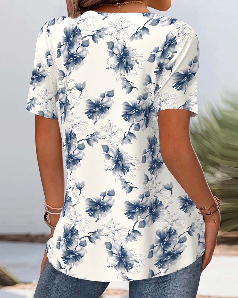 Ulla™ – Kortärmad Blus med Blommönster
